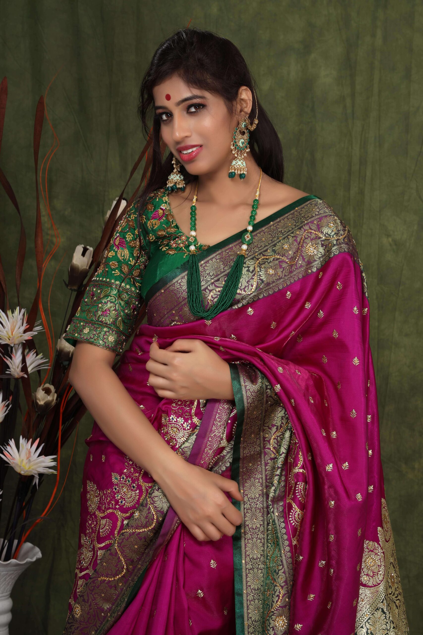 Designer Hand Worked Kashmiri, Gujarati Stich Saree Wholesaler in Kolkata -  YouTube